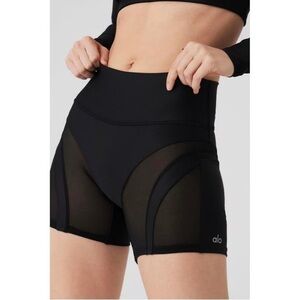 NWT Alo Yoga Heat Wave Black Mesh 5” Biker Shorts XXS